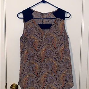 sleeveless blouse